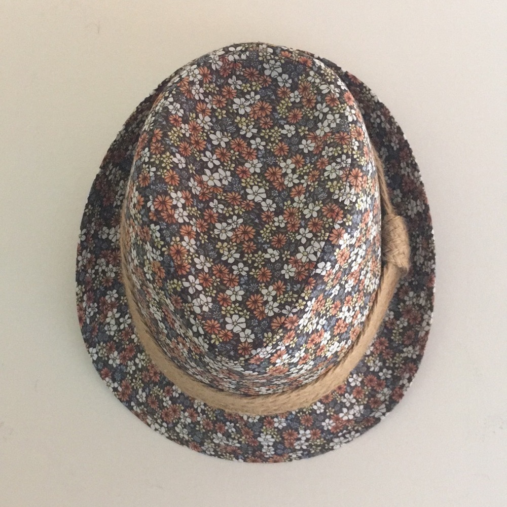 Beach Hat Bundle - image 3